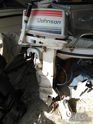 Продавам извънбордов д-л Johnson 25HP, в добро състояние, внос от Италия Johnson 25HP Бензин 25 к.с. | Извънбордови двигатели | Пловдив