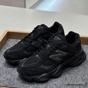 New Balance black