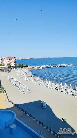 Продава се двустаен на първа линия море в Поморие