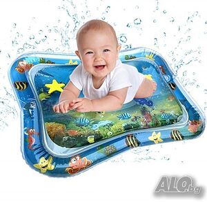 Нетоксичен надуваем бебешки матрак с вода 60*55 см. плуващи играчки