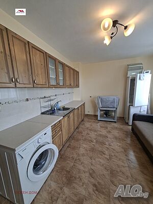 Продава се тристаен апартамент, Добруджа