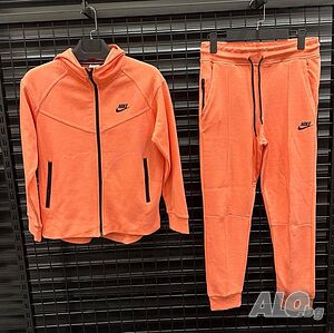 Дамски екипи Nike tech fleece