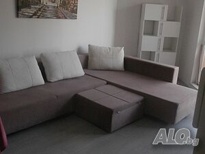 Ъглов диван с табуретка и 3 възглавници