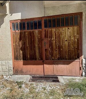 Продавам гараж до Гранд Хотел Пловдив