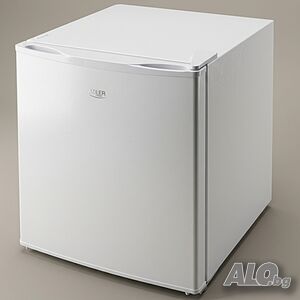 Компактен мини хладилник 45L - тих (40 dB), икономичен, с регулируема температура