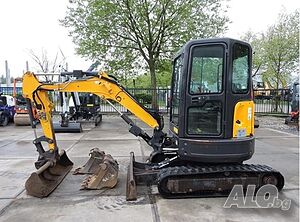 Мини багер Bobcat E26
