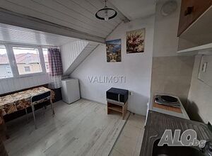 едностаен обзаведен на пазара до AUBG