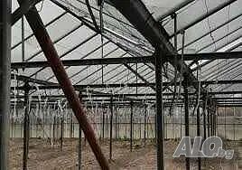 Продава се стъклена оранжерия