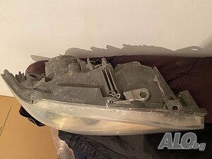Фар за автомобил модел Лексус-спорт крос 2003г.