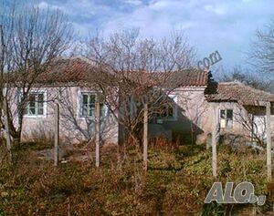Селска къща в село Хаджи Димитър, близо до Каварна