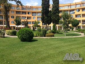 Под наем тристаен апартамент в Морската градина на гр. Варна