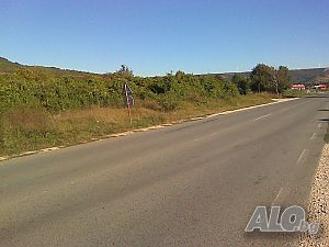 Продавам парцел в регулация на главен път