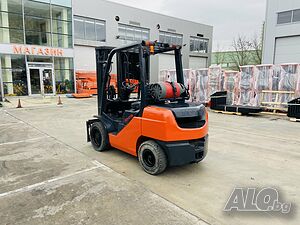 Рециклиран газокар 3.0 т TOYOTA за контейнер, 4.8 метра, лизинг 48 месеца, Гаранция 12 месеца