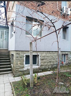 Без комисионна от купувача! Директно от собственика! Етаж от къща