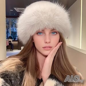 Нова зимна шапка тип Калпак в цвят шампанско