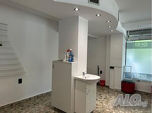 Кафе-аперитив/Адвок. кантора/Офис/Салон за красота-67 м2, Зимно кино Тракия