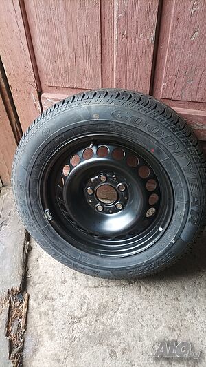 резервна гума за Мерцедес W 203