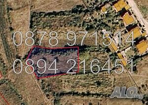 Поземлен имот 1850м2 до къщи в с. Брестовица