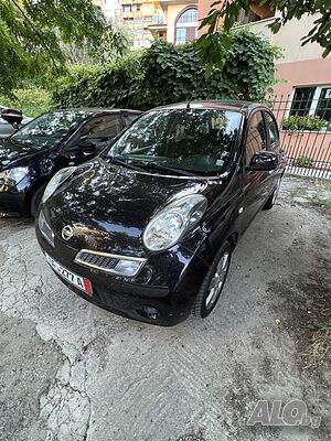 Продавам Nissan Micra K12