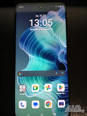 продавам евтин телефон Moto G35 5G 256GB
