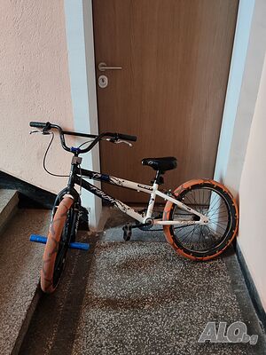 Продавам колело BMX XENT