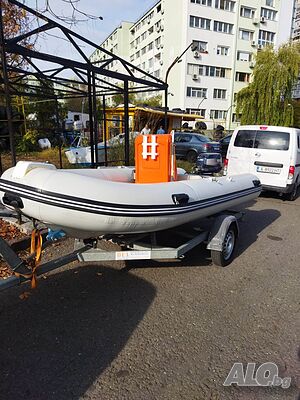 Продавам лодка Риб