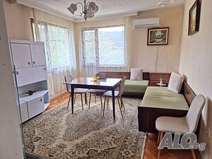 Апартамент с 3 спални, гараж