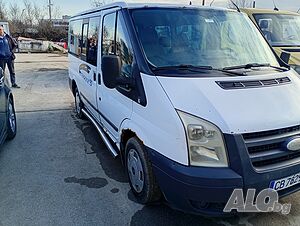 Продавам бус Форд транзит
