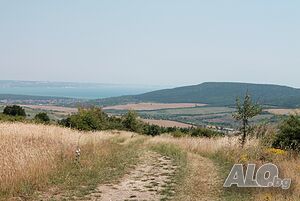 Фотоволтаичен парк близо до Варна