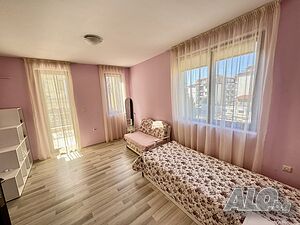 Двустаен апартамент в комплекс „Аполон“