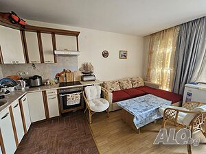 Просторен двустаен апартамент в к-с „Privilege Fort Beach”, Първа линия