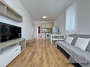 Просторен двустаен апартамент в к-с „Мелия 8“