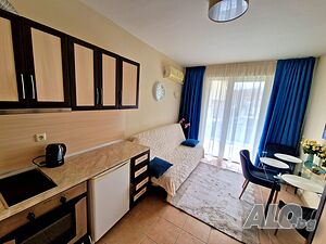 Уютен едностаен апартамент, Първа линия море