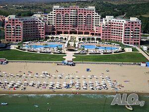 Първа линия, Двустаен апартамент в к-с „Маджестик”, Паркомясто