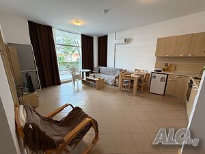 Просторен двустаен апартамент в централната част, к-с „Гранд Камелия“