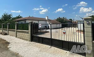 Продава къща след основен ремонт в с. Хаджи Димитър, област Добрич