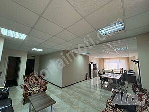 Чудесен офис за продажба на стадион ”Ивайло”