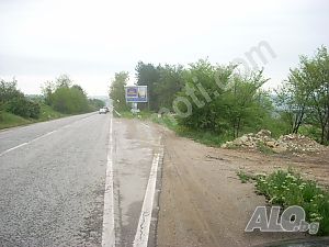 Парцел в с. Леденик