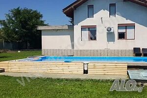 Поддържана къща с басейн, с. Красно градище!