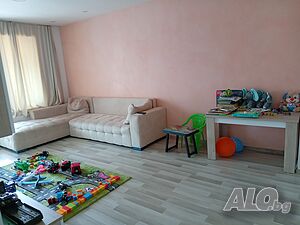 Апартамент за продажба