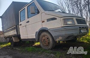 Iveco Turbo Daily 35.10 - Бордови камион 3.5 тона, Дизел, 6+1 места