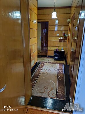 Тристаен апартамент с ГАРАЖ