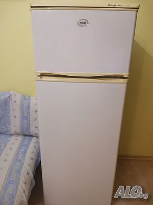 Продавам хладилник Снайге