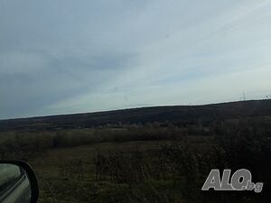 на брега на река с панорама
