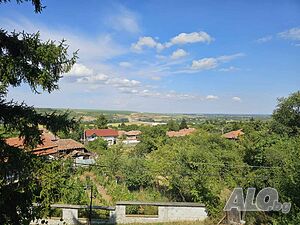 Имот с панорама