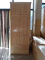 Нов двукрилен гардероб, лакиран от вътре и от вън