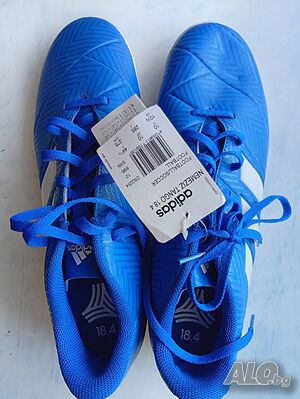 Маратонки adidas нови