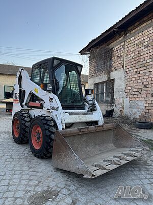Услуги с бобкат челен товарач и самосвали