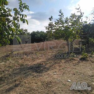 Продажба 3080 кв.м В регулация (УПИ)