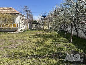 ПРОДАВА СЕ: Самостоятелна къща 300 кв м